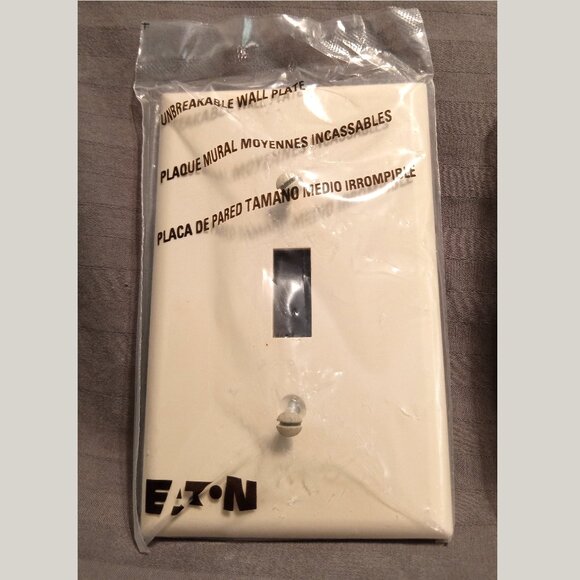 Set of 4: Eaton 1-Gang Midsize Light Almond Indoor Toggle Wall Plates - Picture 6 of 9
